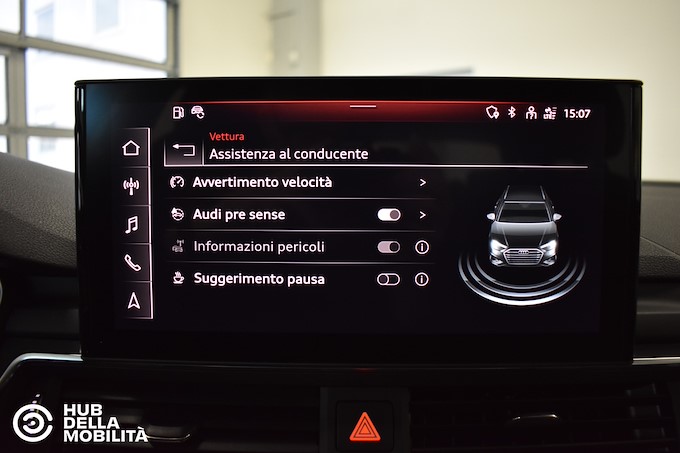 AUDI A4 Avant 30 TDI 136 CV S tronic